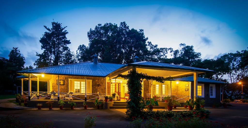 Monica Garden Bungalow Vālpārai Exteriör bild